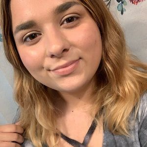 Meet your Posher, Abby